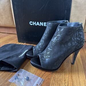 CHANEL WOMAN SHOES LEATHER OPEN TOE BOOTS Size 37,5 US Size 7